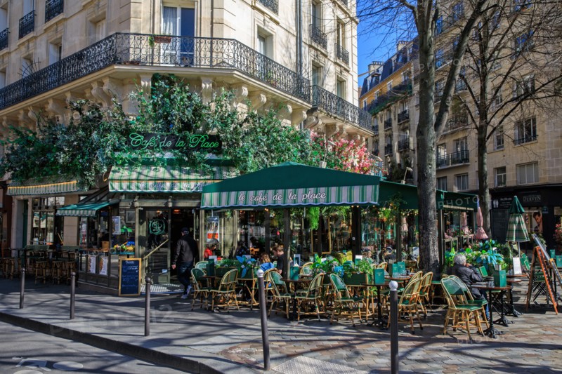 Paris, floral restaurant