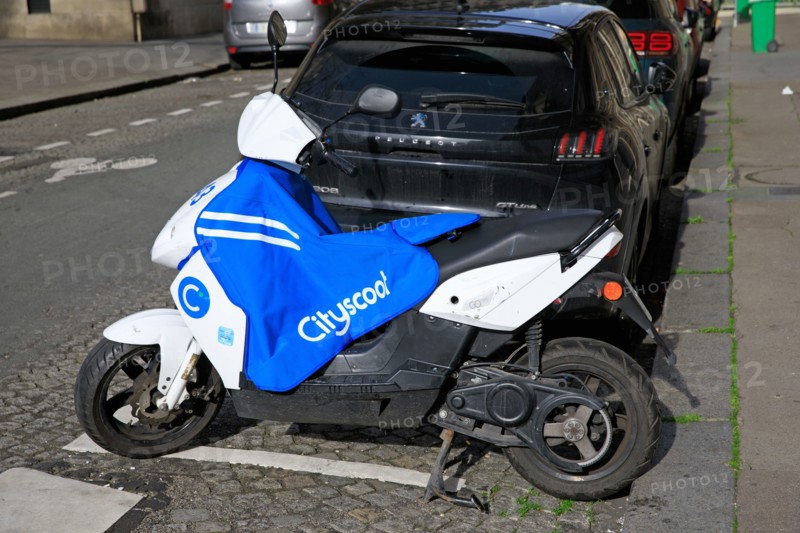 Paris, self-service Cityscoot scooter