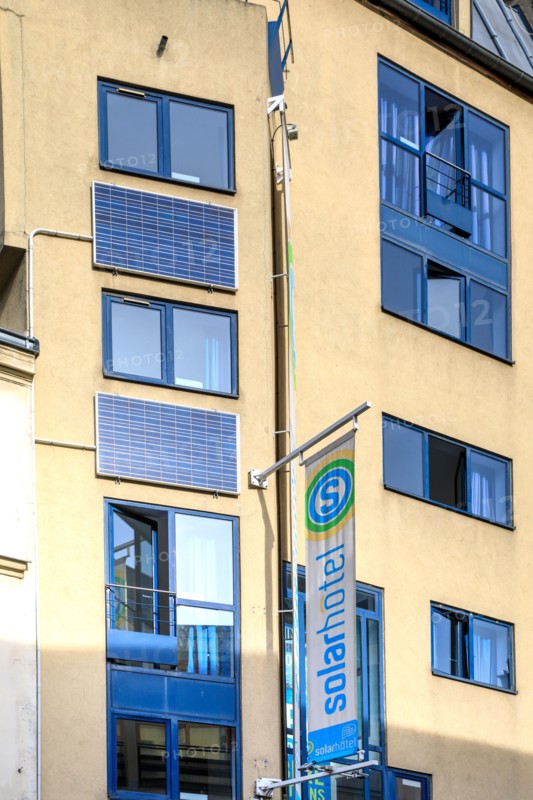 Paris, solar hôtel