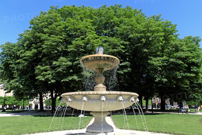 Place des Vosges, Paris