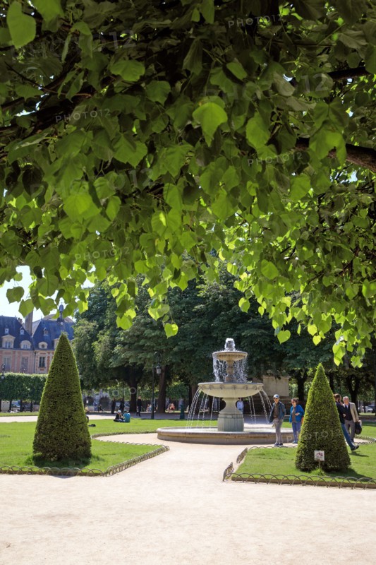 Place des Vosges, Paris