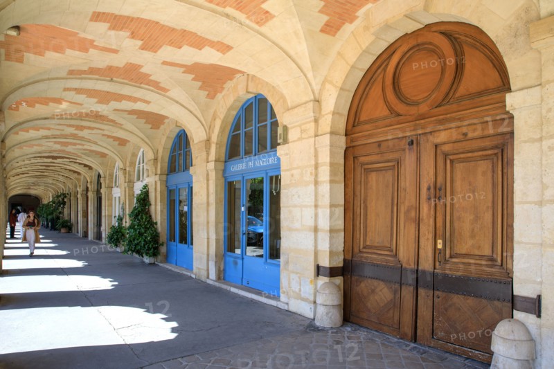 Place des Vosges, Paris