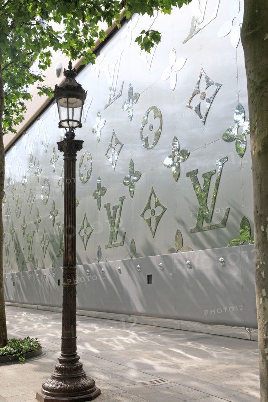Boutique Louis Vuitton, Paris