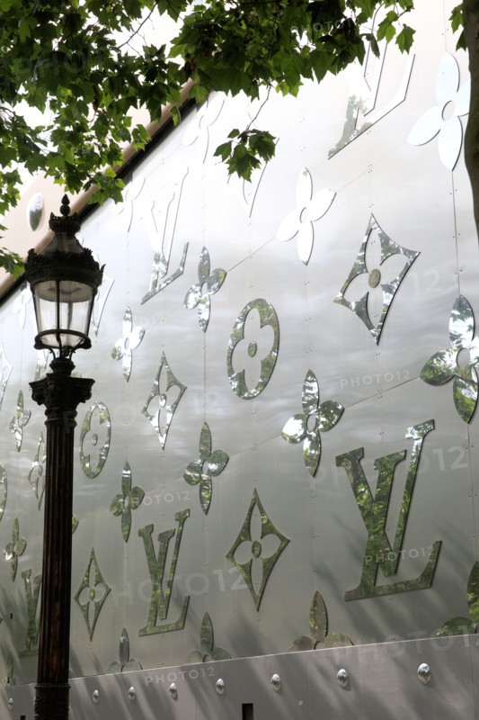 Louis Vuitton shop, Paris