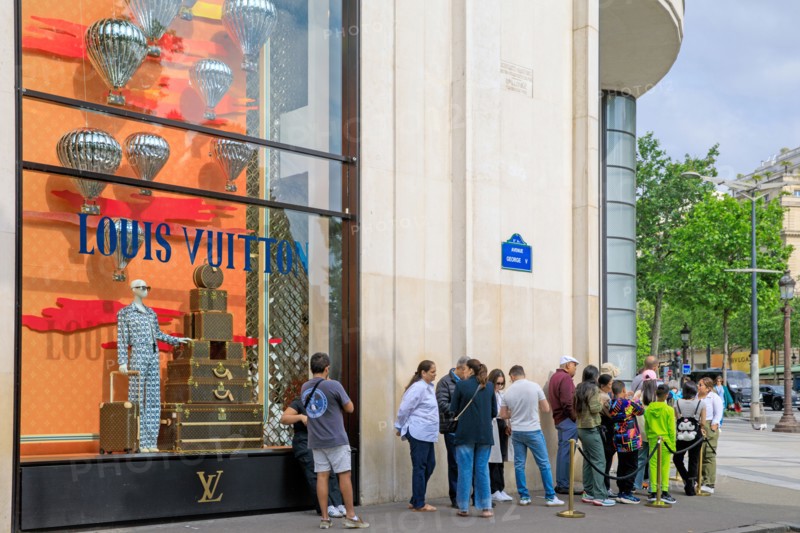 Louis Vuitton shop, Paris