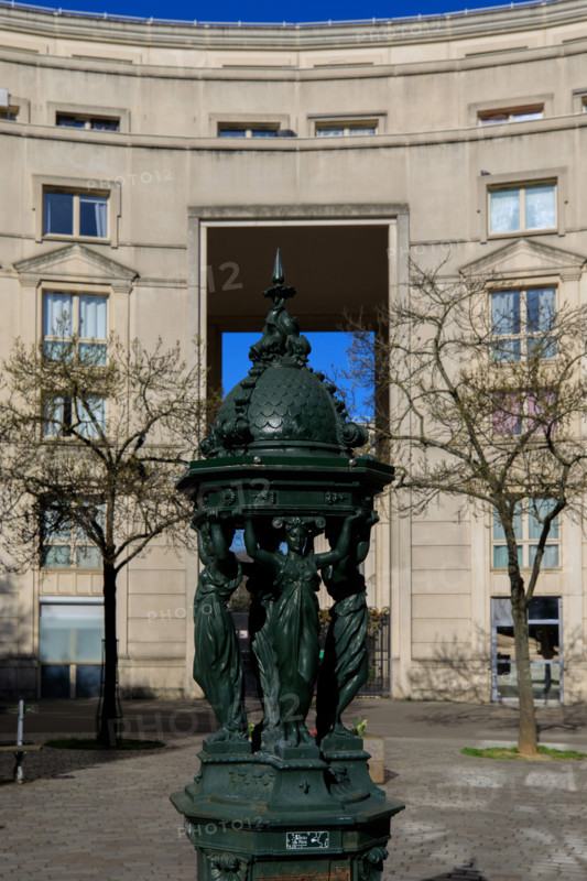 Paris, Wallace fountain