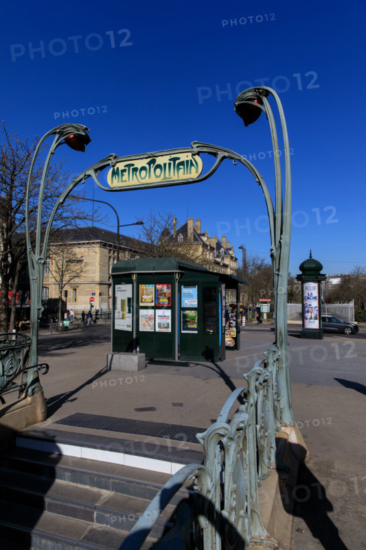 Paris, Métro Pasteur