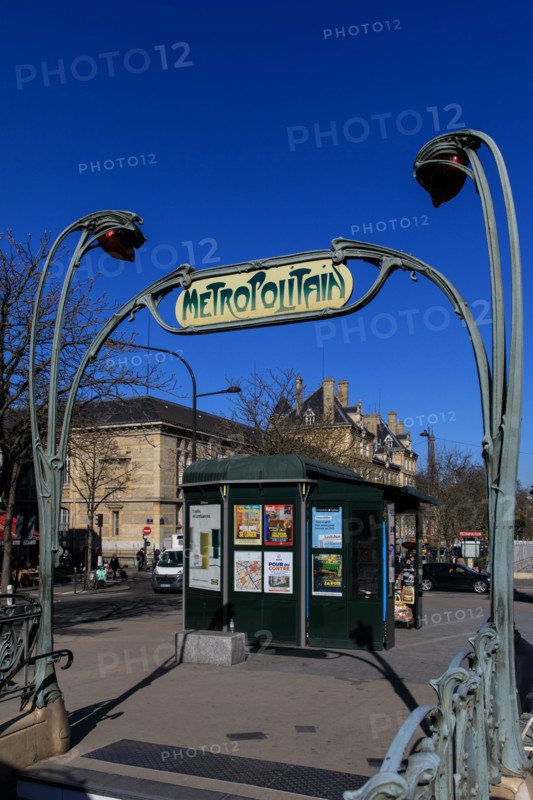 Paris, Métro Pasteur