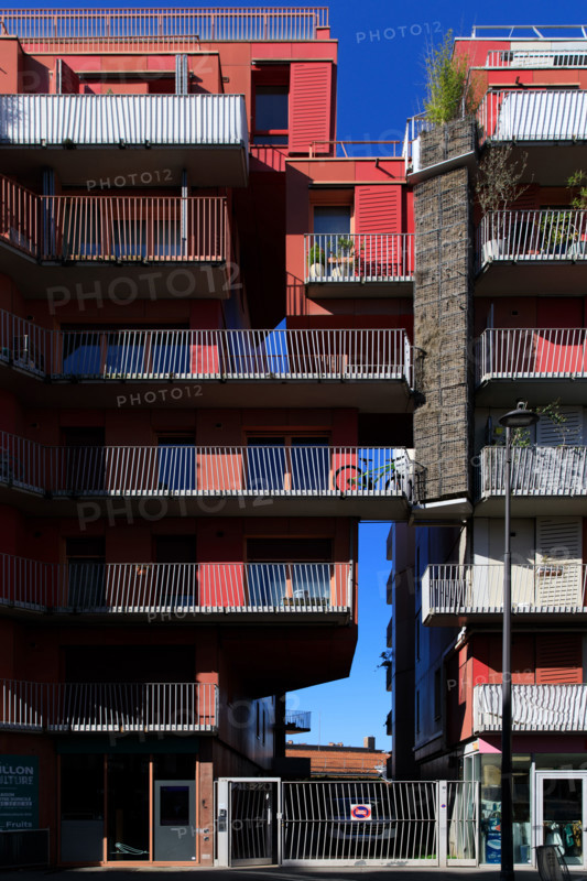 Paris, rue de la Croix Nivert