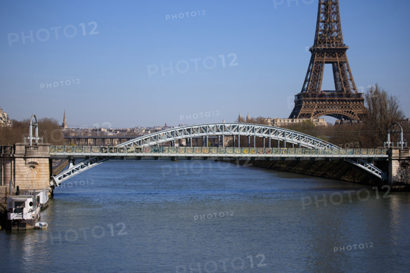 Paris, Pont Rouelle and Eiffel Tower