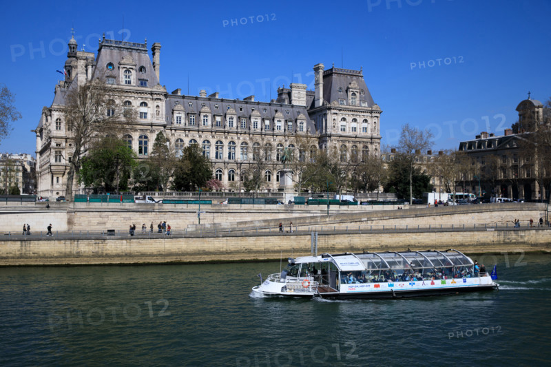 Paris, quai de l'Hôtel de Ville