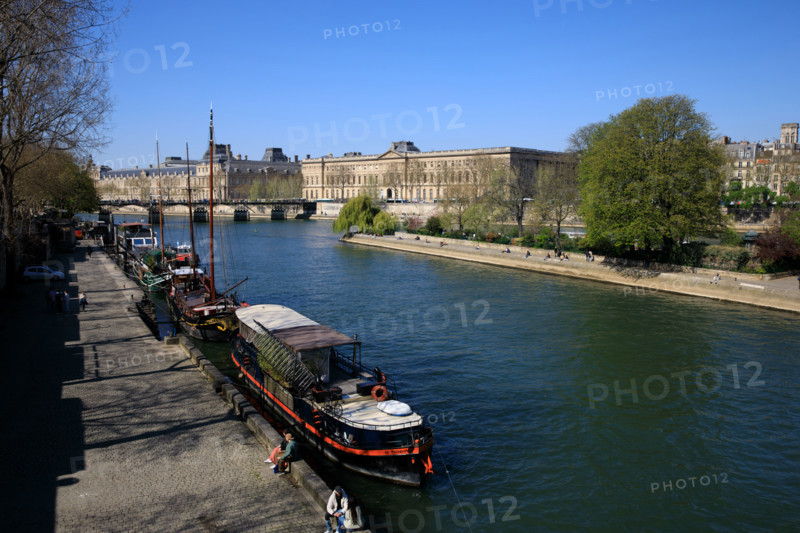 Paris, quai de Conti