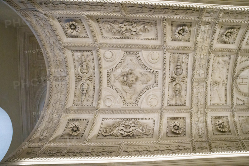 Paris, Musée du Louvre, escalier Henri II