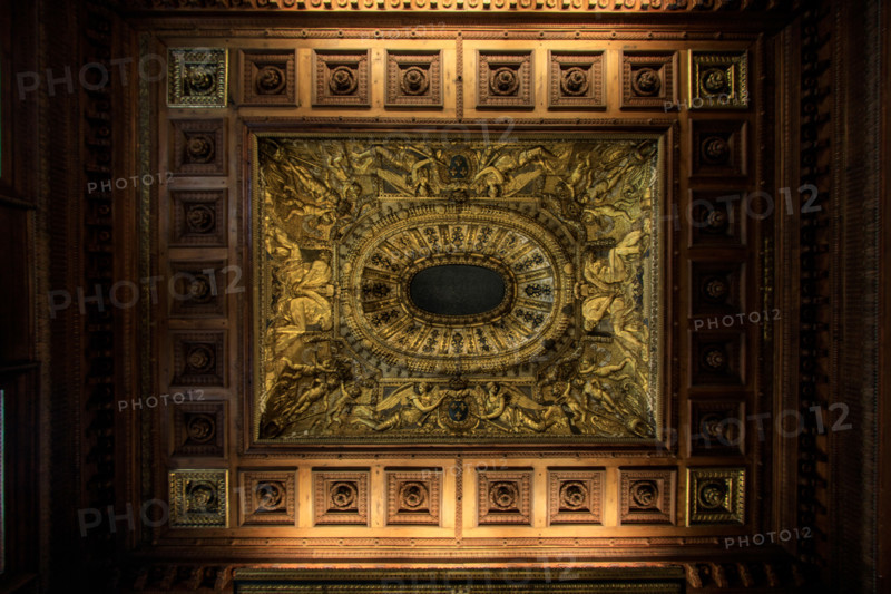 Paris, Louvre Museum, bedroom of King Louis XIV
