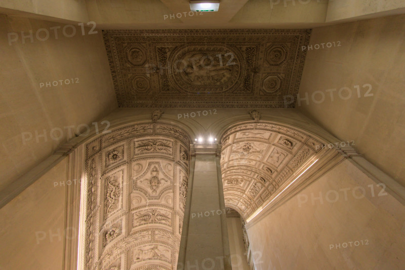Paris, Musée du Louvre, escalier Henri II