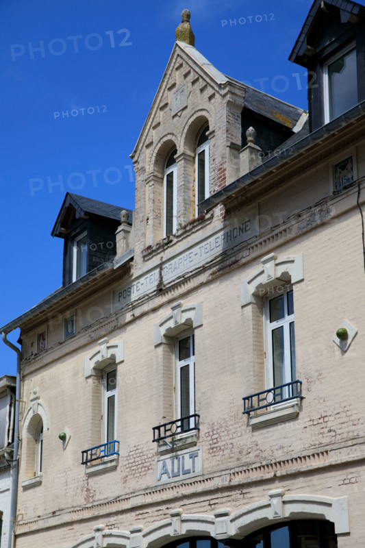 france, région Hauts de france, Somme, Ault,ancienne poste, magasin de deco,