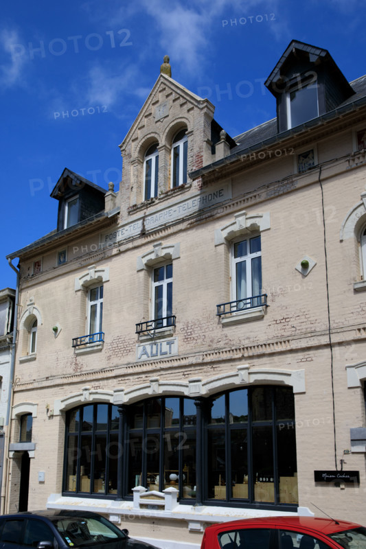 france, région Hauts de france, Somme, Ault,ancienne poste, magasin de deco,