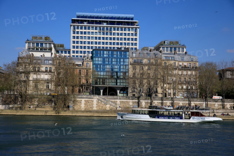 Paris, quai Saint-Bernard