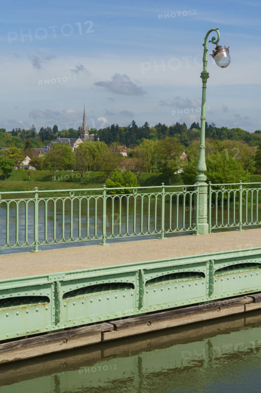france, région centre, Loiret, Briare, pont canal de Birare, pont-canal portant le canal latéral à la Loire au-dessus de la Loire. concu pas les ateliers de Gustave Eiffel,
