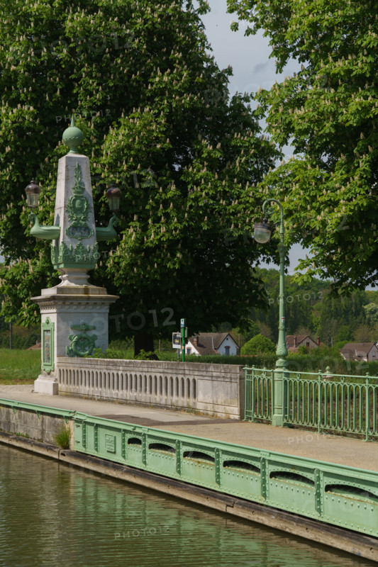 france, région centre, Loiret, Briare, pont canal de Birare, pont-canal portant le canal latéral à la Loire au-dessus de la Loire. concu pas les ateliers de Gustave Eiffel,