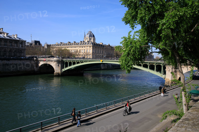 Paris, the quays of the Seine