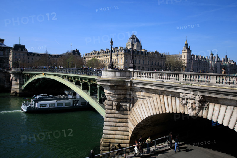 Paris, the quays of the Seine