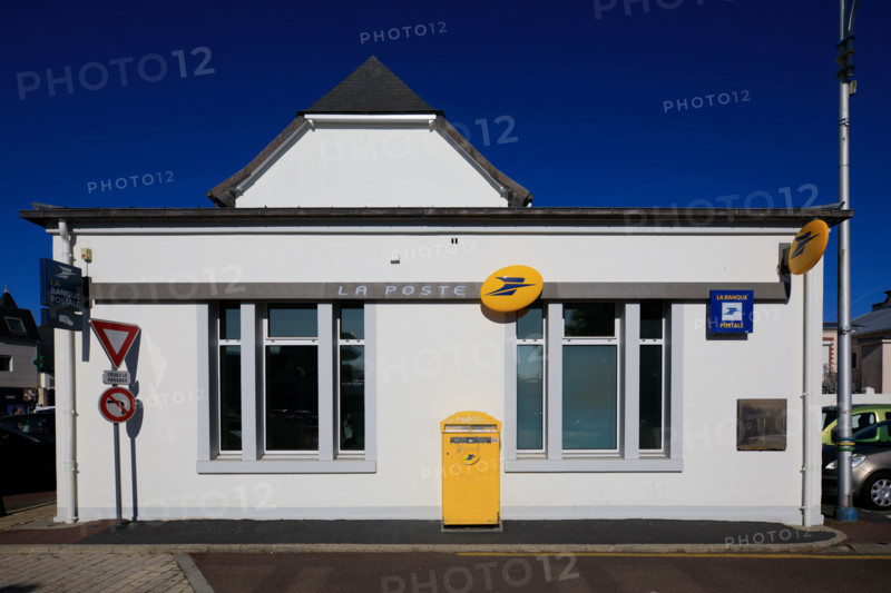 france, region Normandie, Manche, cotentin, Agon coutainville, poste