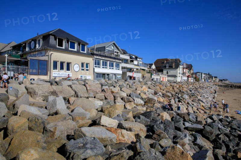 france, region Normandie, Manche, cotentin, Agon coutainville,  plage, promenade de Chausey,