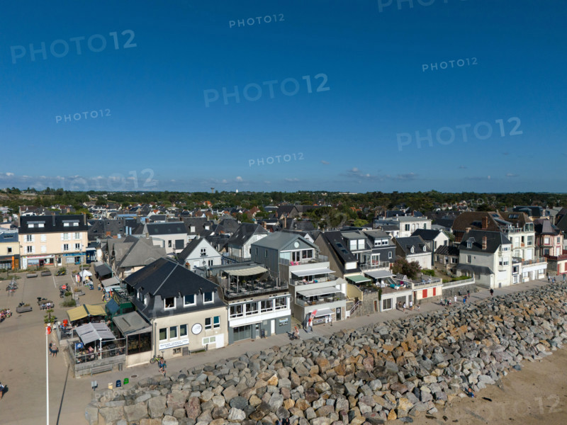 france, region Normandie, Manche, cotentin, Agon coutainville,  plage, promenade de Chausey,