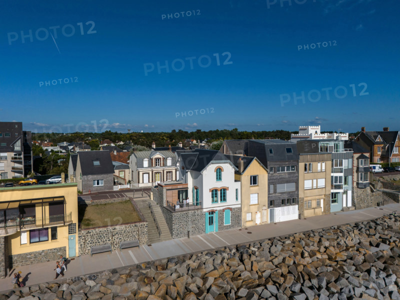 france, region Normandie, Manche, cotentin, Agon coutainville,  plage, promenade de Chausey,