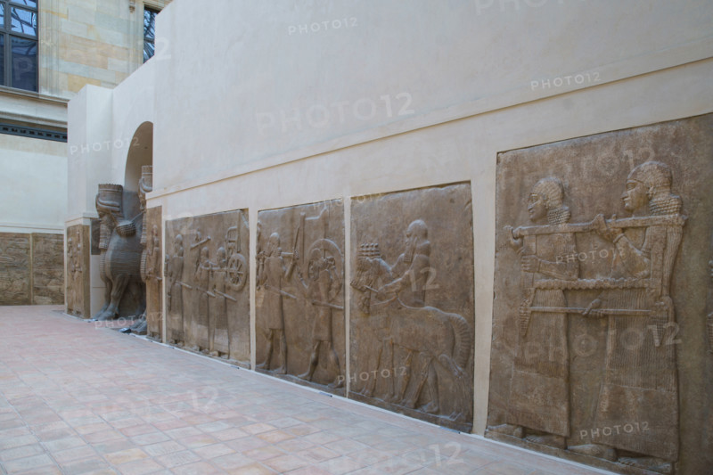 Paris, Musée du Louvre, Orthostates provenant du palais de Sargon II