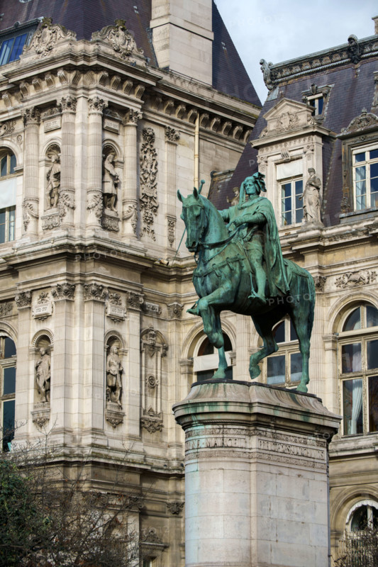 france, région Ile de France, Paris 4e arrondissement,  quai de l'hotel de ville, statue equestre d Etienne Marcel, prévôt des marchands,