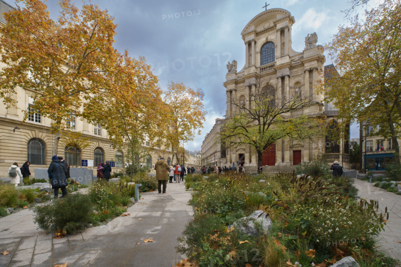 Place du 13 novembre 2015, Paris