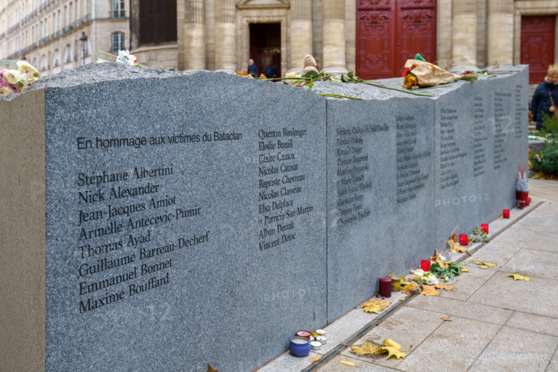 Place du 13 novembre 2015, Paris