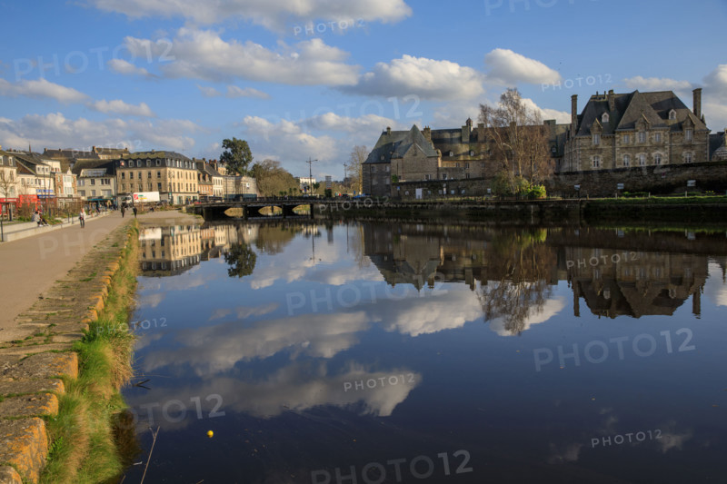 FRance, région Bretagne, Côtes d'Armor, lannion, quai d aiguillon, le Leguer