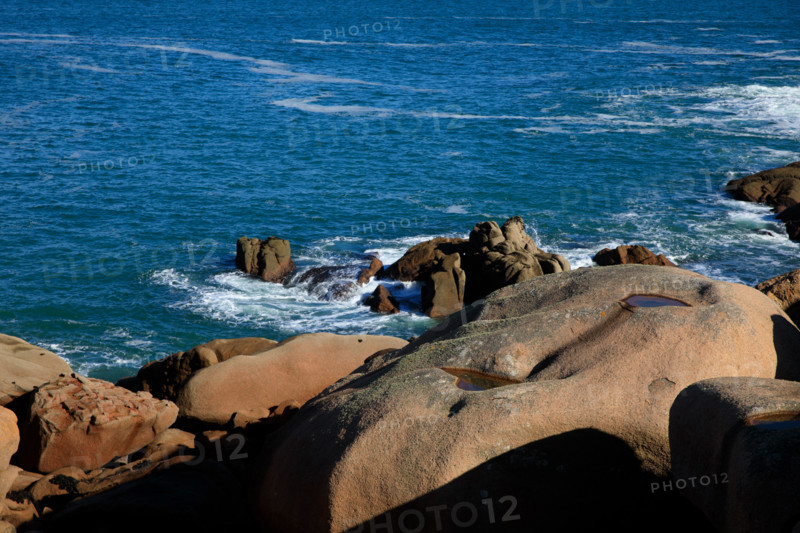 france, région Bretagne, Côtes d'Armor, côte de granit rose, Ploumanac'h, les rochers