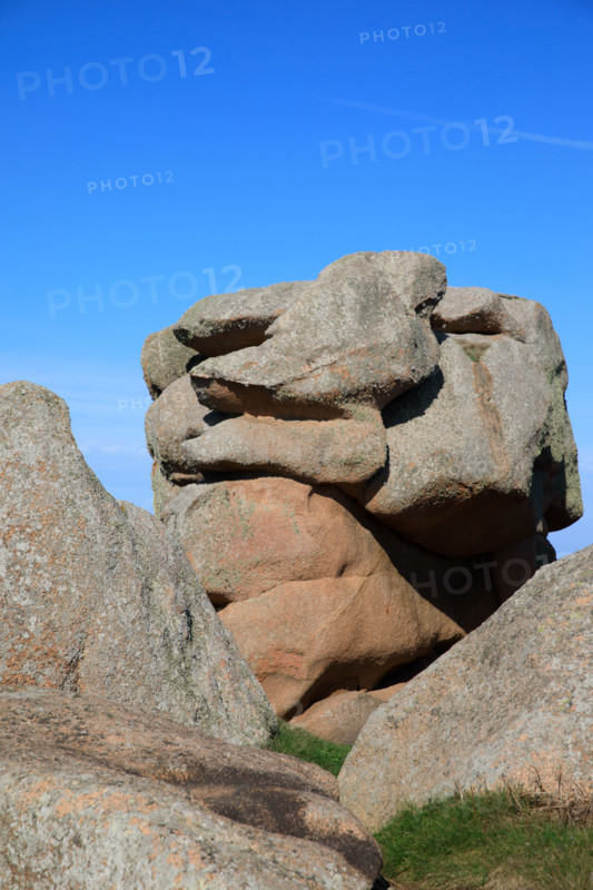 france, région Bretagne, Côtes d'Armor, côte de granit rose, Ploumanac'h, les rochers
