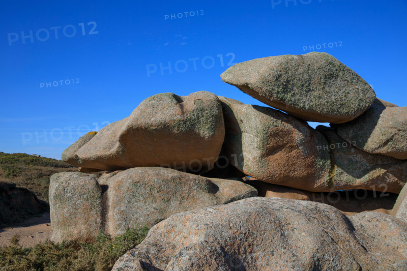 france, région Bretagne, Côtes d'Armor, côte de granit rose, Ploumanac'h, les rochers