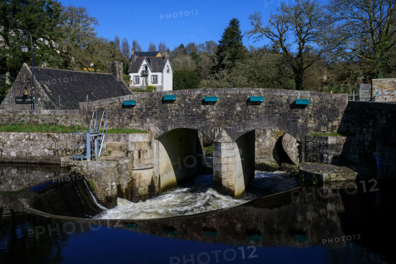 FRance, région Bretagne, Finistère, Huelgoat, les rochers, cahos de huelgoat, lac