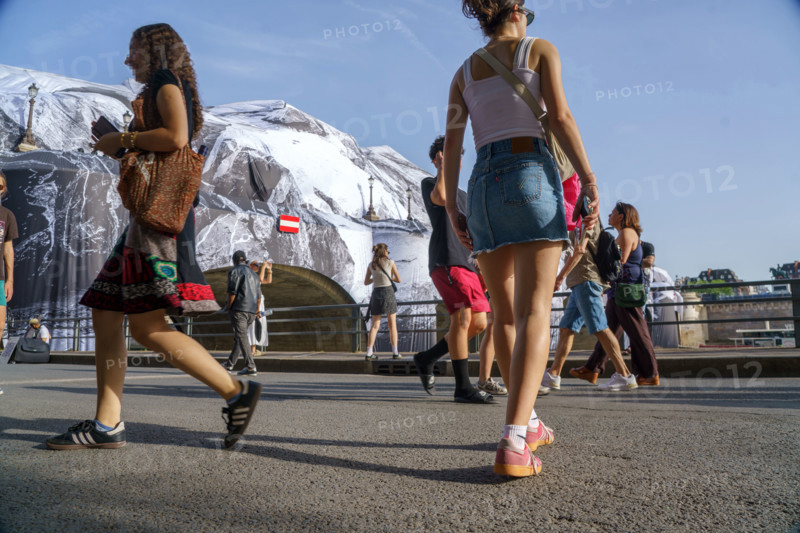 Oeuvre "La Caverne du Pont Neuf", par JR