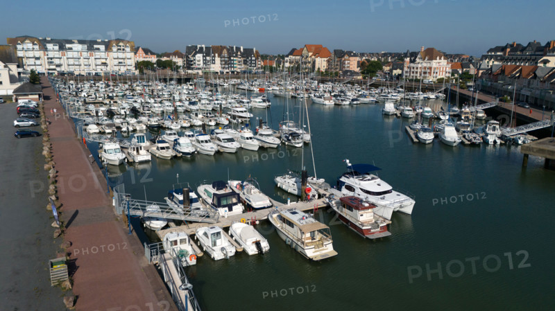 Dives-sur-Mer, France