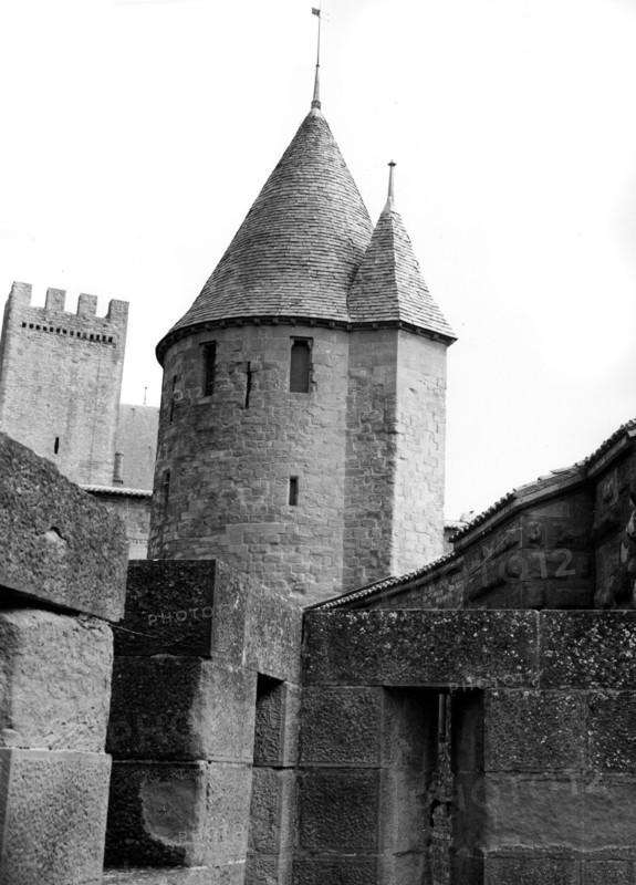 Walls and turns of Carcassonne -