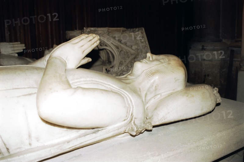 Gisant de Marguerite de Flandres, fille de Philippe V