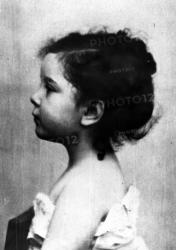 Pet, daughter of Claude Debussy
