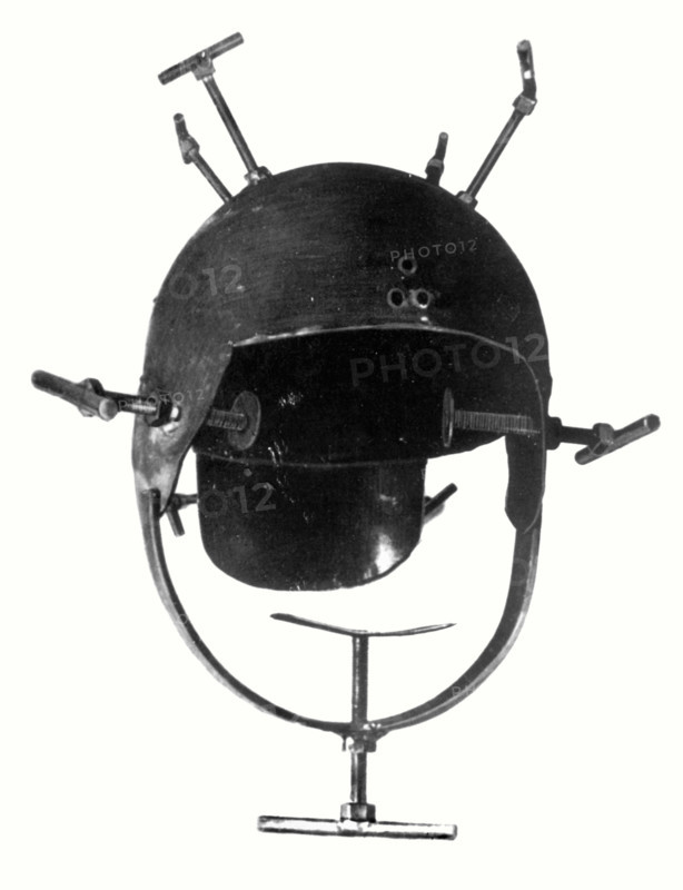 Casque à vis utilisé pour torturer les résistants