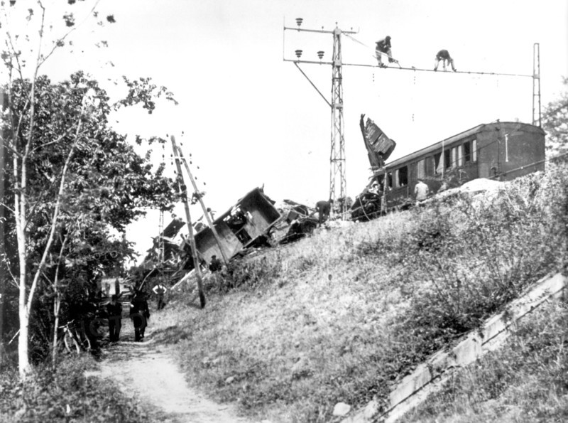 Sabotage des chemins de fer par les F.F.I. Juillet 1944