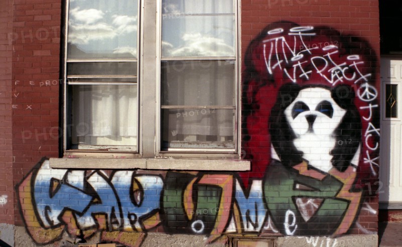 Montreal - Quebec. Popular Art. Street paintings.