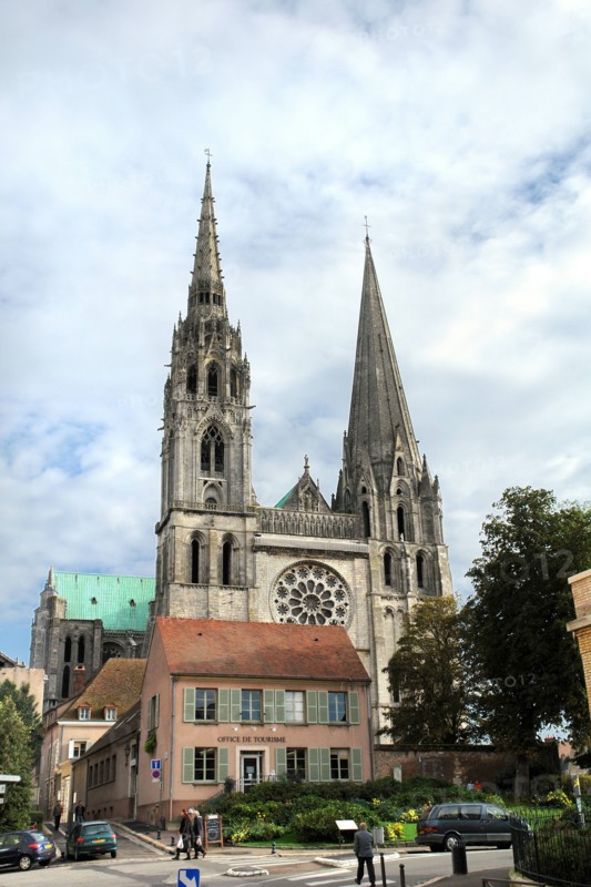 Chartres.
