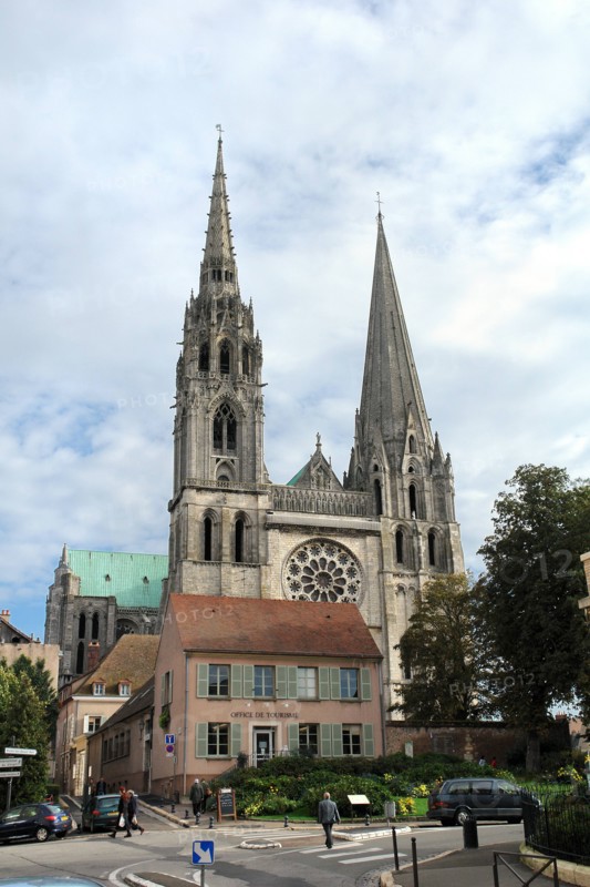 Chartres.