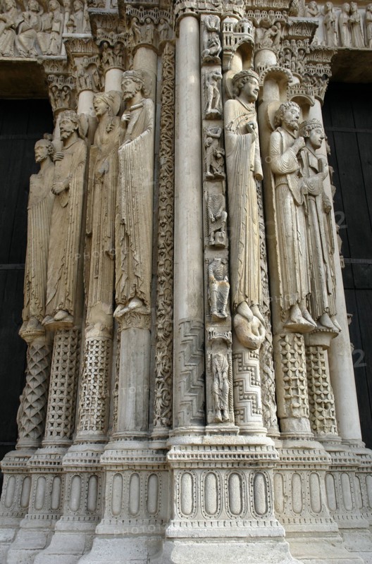 Chartres.